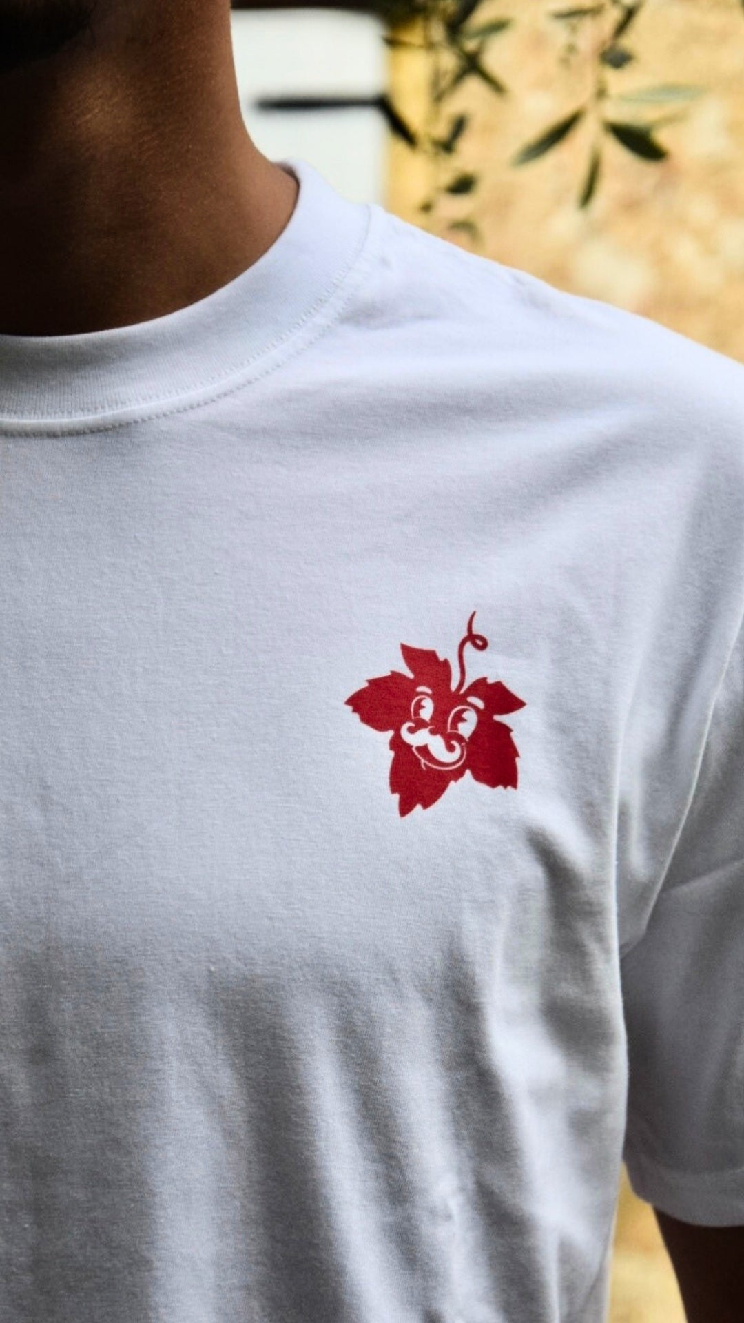t shirt vin rouge