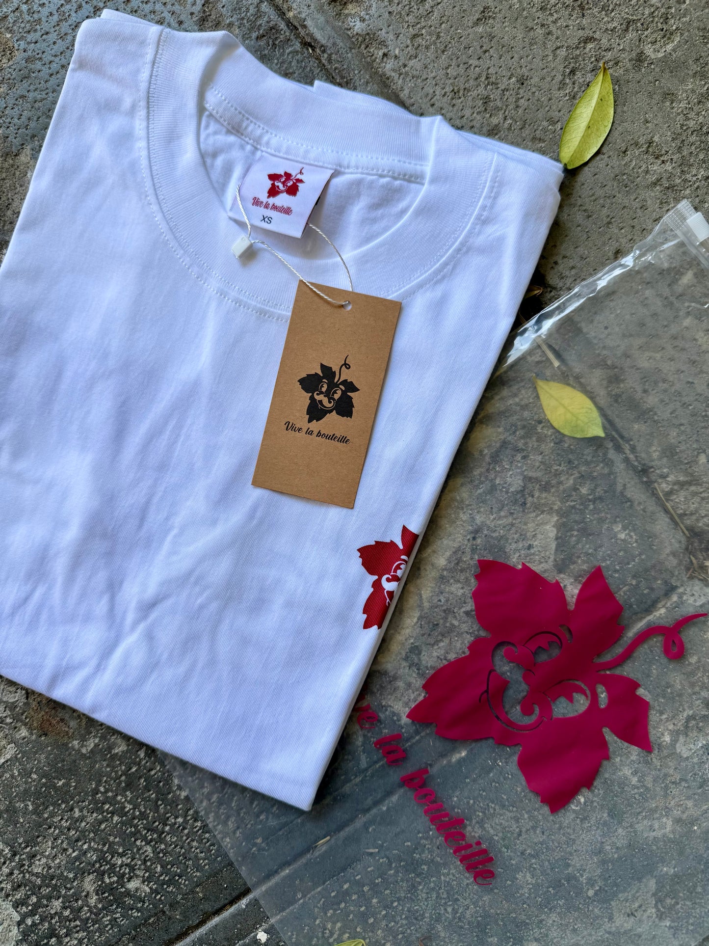 T-shirt " Le rouge " 🍷